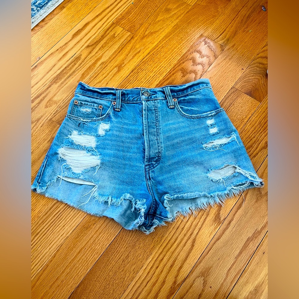 Abercrombie 2” Shorts - Size 27